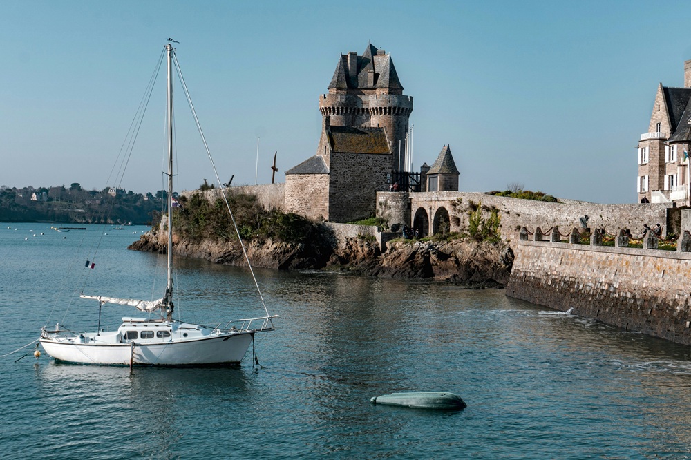 Bretagne : les acteurs du tourisme « satisfaits », malgré une fréquentation en légère baisse sur l’été